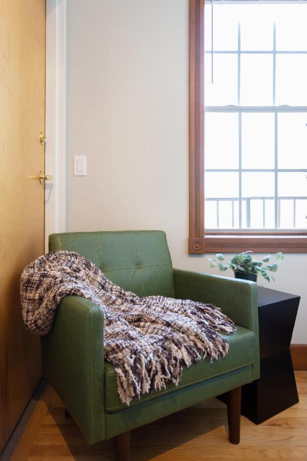 Spacious Stay Near Yale In Downtown New Haven Exterior photo